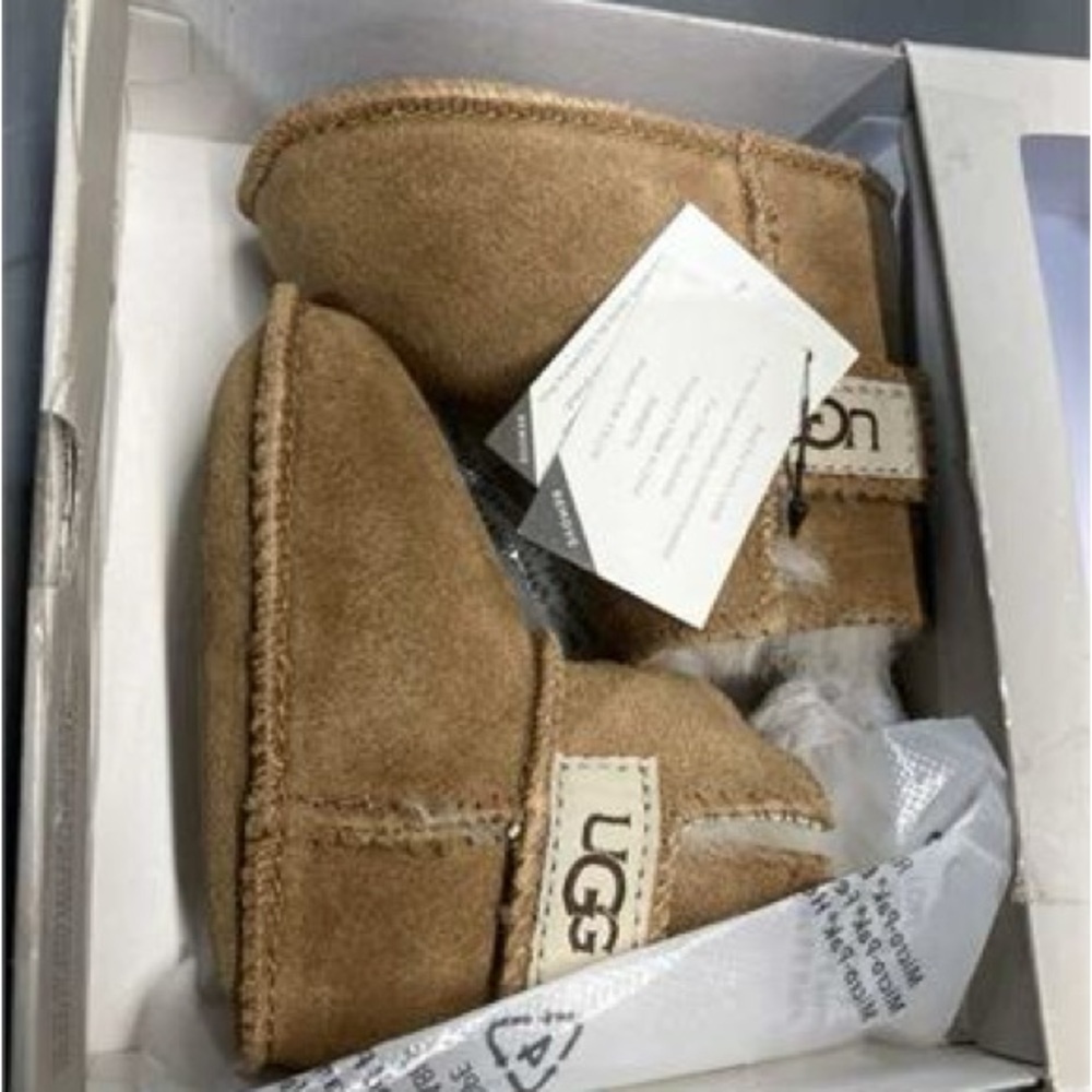 UGG  Newborn Tan Slippers